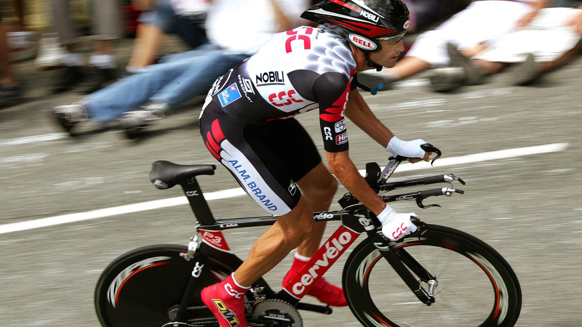 儿童迷你铁三（游50米+骑1公里+跑500米） 成为亲子赛事新宠